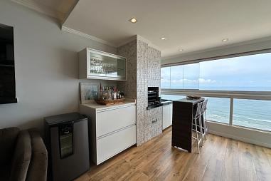 BELÍSSIMO APARTAMENTO AMPLO, ACABAMENTO FINO E LAZER COMPLETO