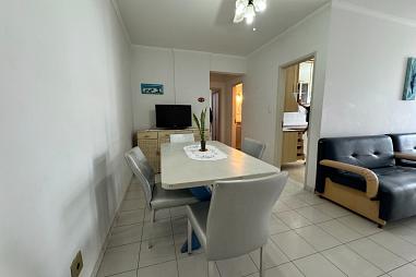 EXCELENTE APARTAMENTO AMPLO, COM ACABAMENTO FINO E FRENTE MAR