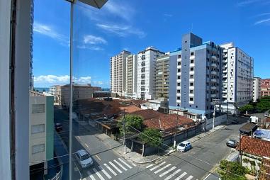 BELÍSSIMO APARTAMENTO, À 200m DO MAR E LAZER COMPLETO