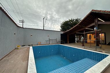 Casa com 3 quartos à venda, 150m², 3 banheiros, 6 garagens - Tupi - Praia Grande
