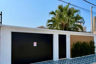 BELÍSSIMA CASA, ALTO PADRÃO À 70M DO MAR