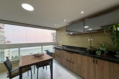 EXCELENTE APARTAMENTO À 150m DO MAR E LAZER COMPLETO