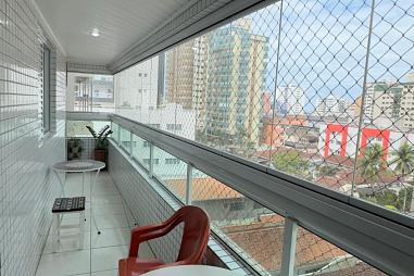 EXCELENTE APARTAMENTO, À 250M DO MAR LAZER COMPLETO