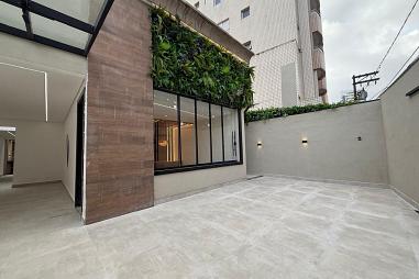 EXCELENTE CASA, AMPLA E FINO ACABAMENTO