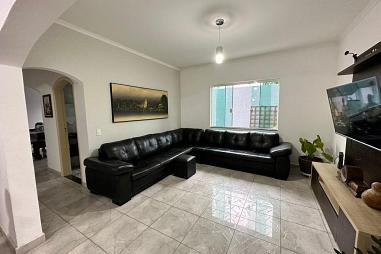 INCRIVÉL SOBRADO, AMPLO, FINO ACABAMENTO E ÀREA DE LAZER