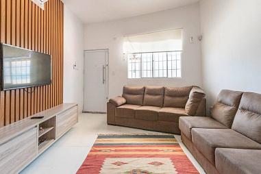 EXCELENTE SOBRADO TRIPLEX, AMPLO E À 20M DO MAR