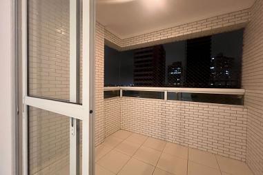 BELÍSSIMO APARTAMENTO, À 750M DO MAR E LAZER COMPLETO