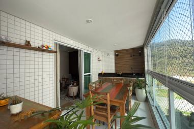 EXCELENTE APARTAMENTO, À 150M DO MAR E LAZER COMPLETO