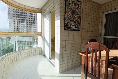 BELÍSSIMO APARTAMENTO, À 150M DO MAR E LAZER COMPLETO