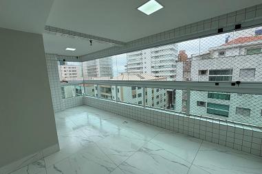 EXCELENTE APARTAMENTO, Á 100M DO MAR E LAZER COMPLETO