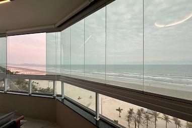 BELÍSSIMO APARTAMENTO, FINO ACABAMENTO E AREA DE LAZER COMPLETO