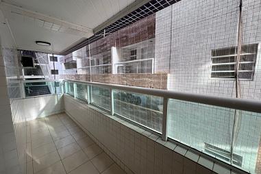 EXCELENTE APARTAMENTO, À 450M DO MAR E LAZER COMPLETO