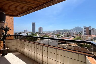 BELÍSSIMO APARTAMENTO, À 600M DO MAR E LAZER COMPLETO