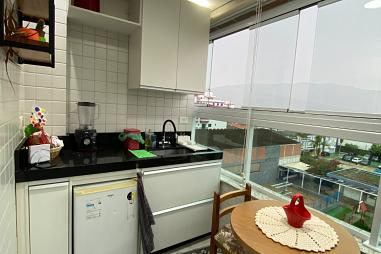 EXCELENTE APARTAMENTO, À 550M DO MAR E LAZER COMPLETO