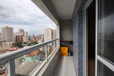 BELÍSSIMO APARTAMENTO, À 600M DO MAR E LAZER COMPLETO