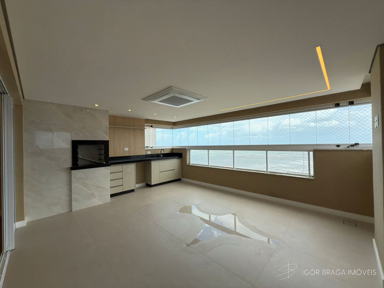 BELISSÍMO APARTAMENTO, FINO ACABAMENTO E LAZER COMPLETO