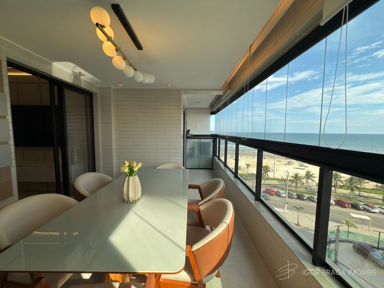 BELISSIMO APARTAMENTO, À 50M DO MAR E LAZER