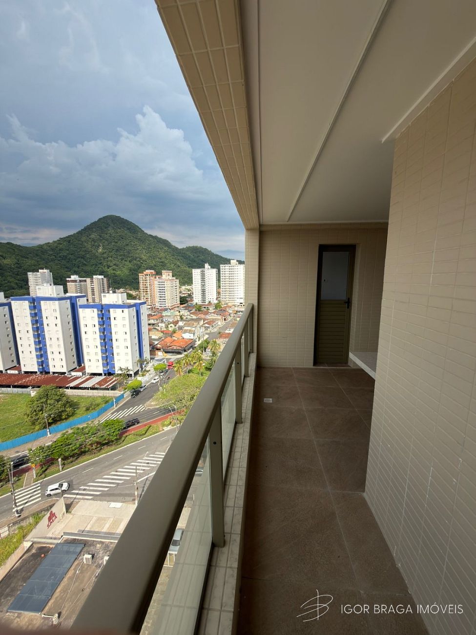 EXCELENTE APARTAMENTO, À 850M DO MAR E LAZER COMPLETO