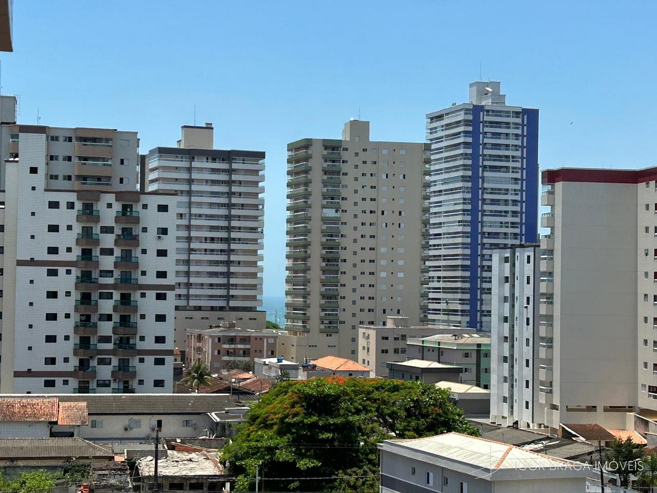 BELO APARTAMENTO, À 500M DO MAR E LAZER COMPLETO