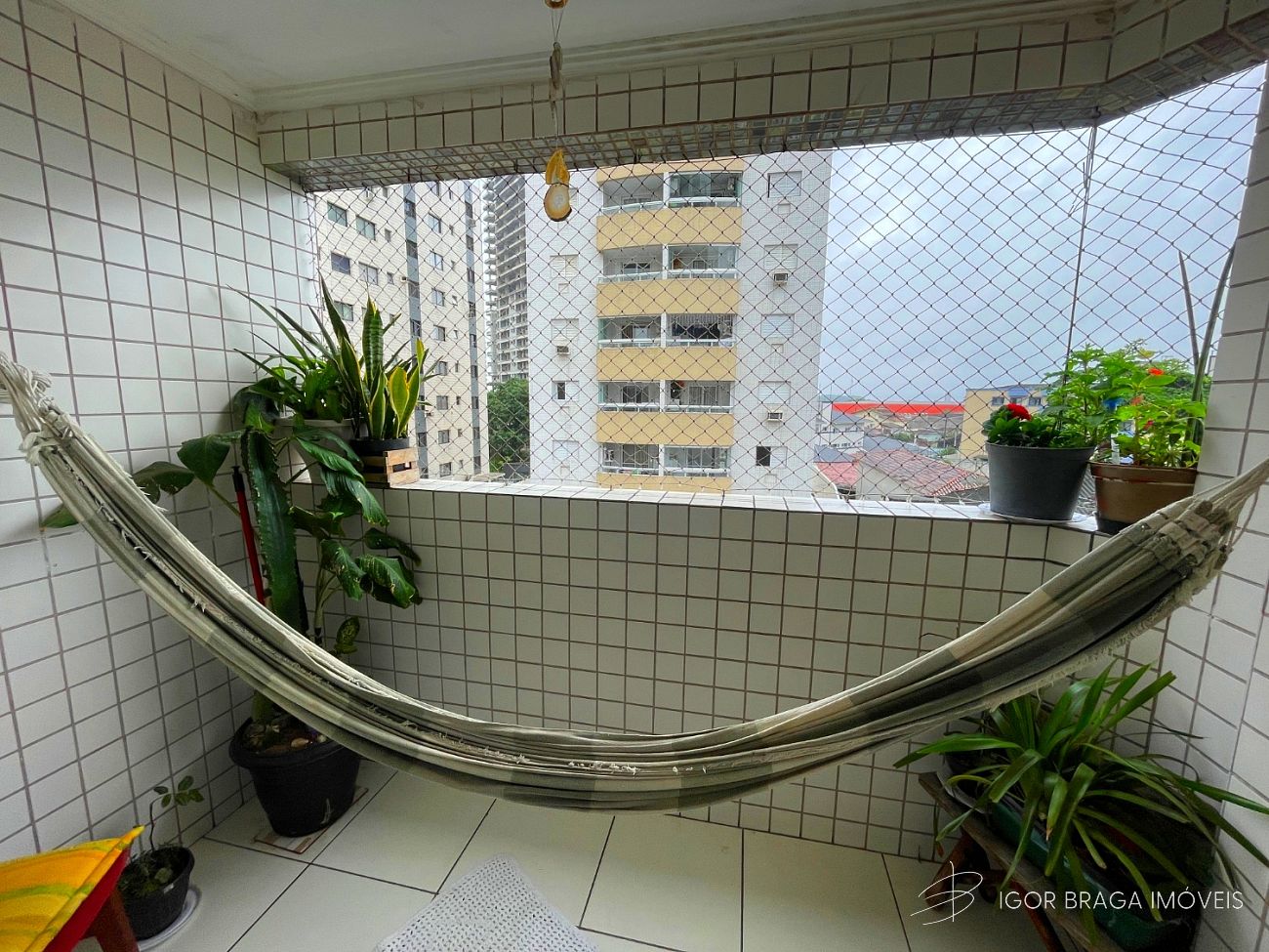 BELÍSSIMO APARTAMENTO, 700M DO MAR E LAZER COMPLETO