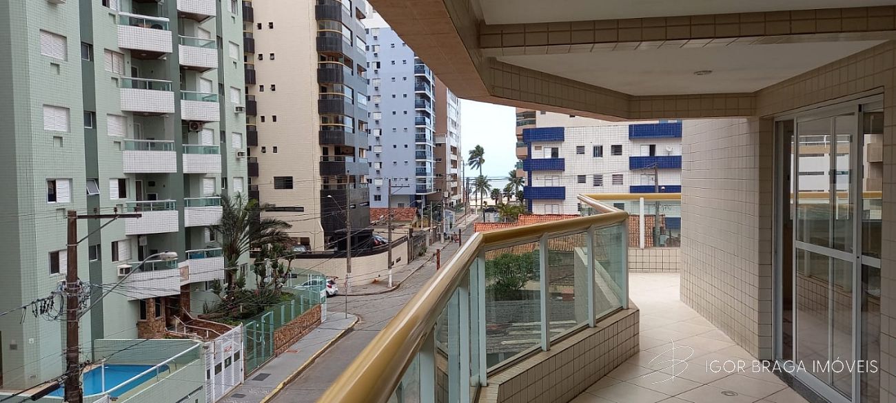 BELÍSSIMO APARTAMENTO, À 150M DO MAR E LAZER COMPLETO