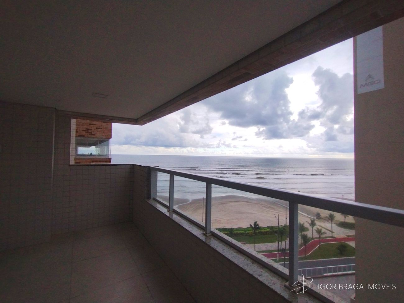 EXCELENTE APARTAMENTO, FINO ACABAMENTO E LAZER COMPLETO