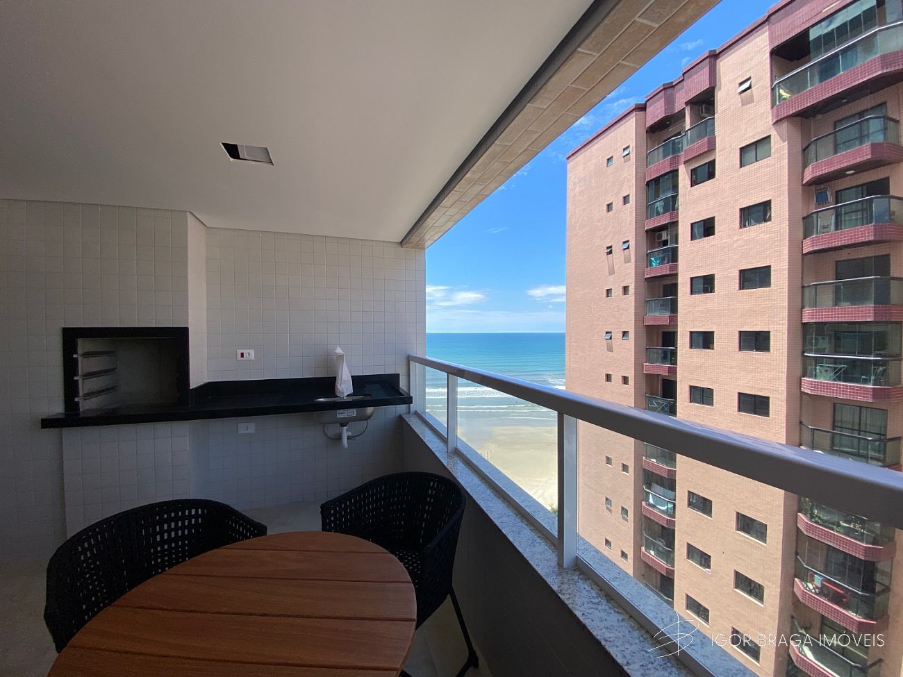 EXCELENTE APARTAMENTO, FINO ACABAMENTO E LAZER COMPLETO