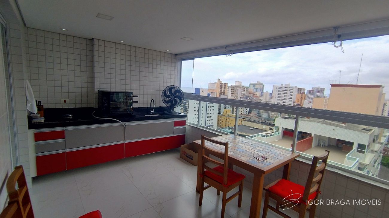 EXCELENTE APARTAMENTO, À 300M DO MAR E LAZER COMPLETO