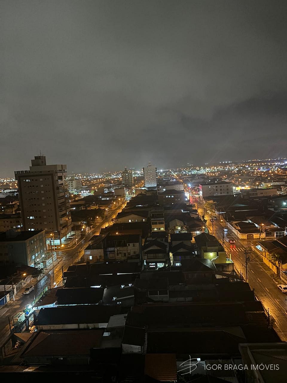 BELÍSSIMO APARTAMENTO, À 450M DO MAR E LAZER COMPLETO