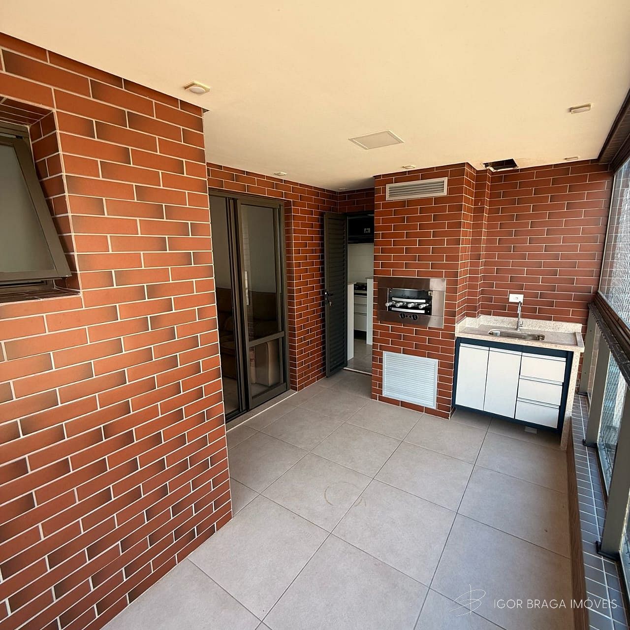 EXCELENTE APARTAMENTO, FINO ACABAMENTO E LAZER COMPLETO