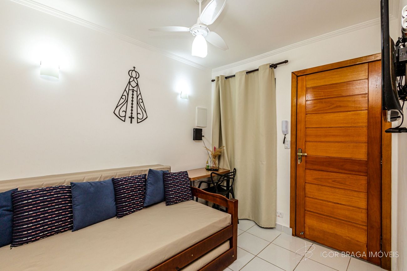 BELÍSSIMO APARTAMENTO, À 300M DO MAR E LAZER COMPLETO