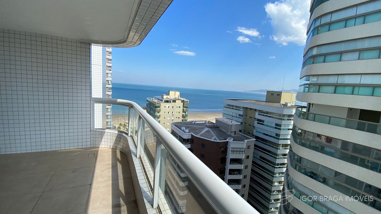 EXCELENTE APARTAMENTO, AMPLO, FINO ACABAMENTO E LAZER COMPLETO