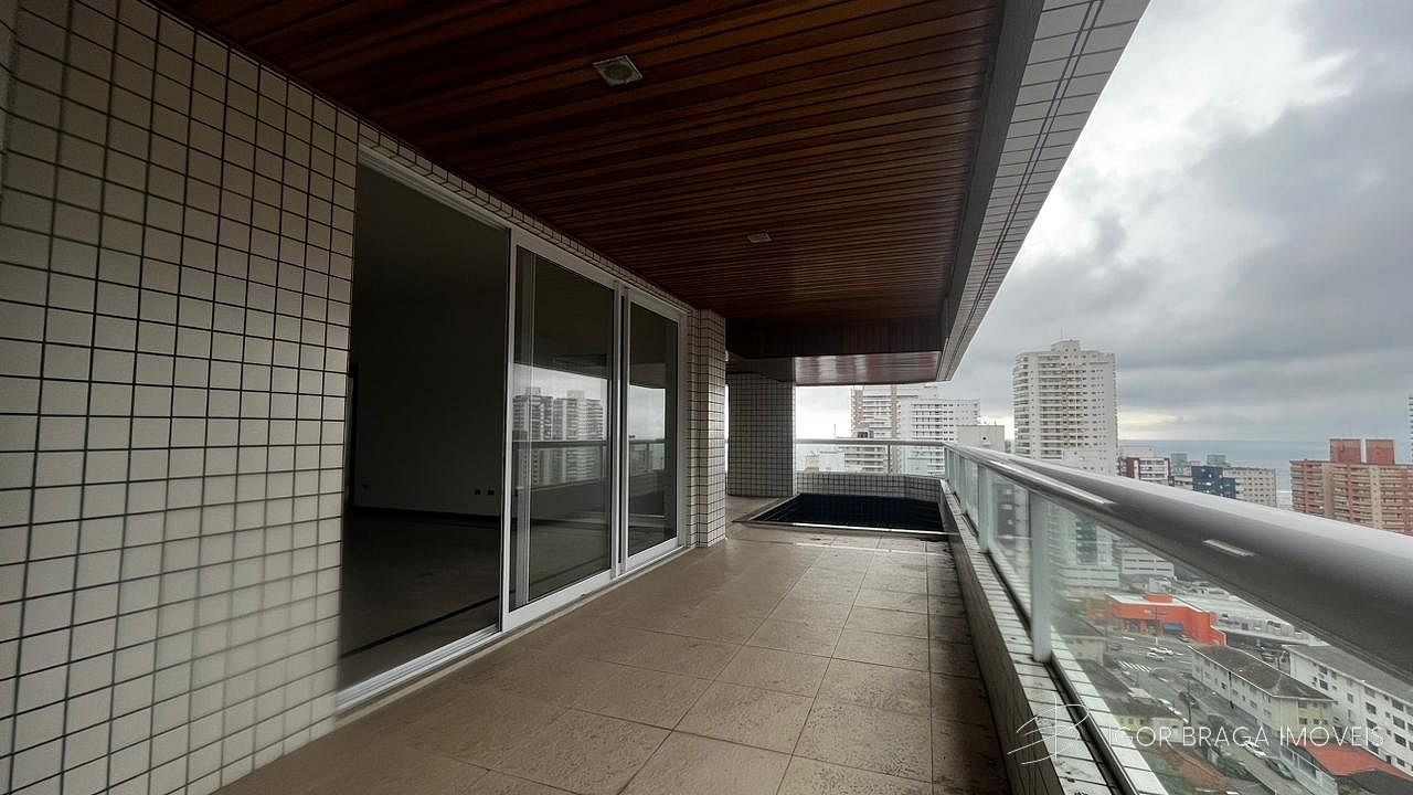 BELÍSSIMO APARTAMENTO, AMPLO E LAZER COMPLETA