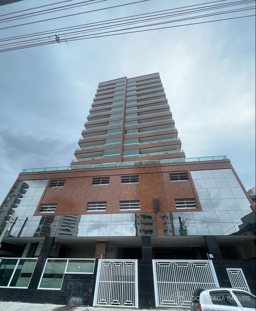 INCRIVEL EMPREENDIMENTO, À 550m DO MAR E LAZER COMPLETO