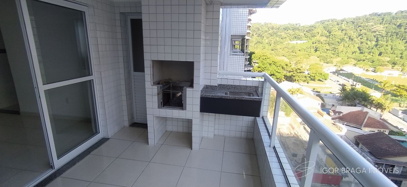 BELÍSSIMO APARTAMENTO, AMPLO, ACABAMENTO FINO E LAZER COMPLETO