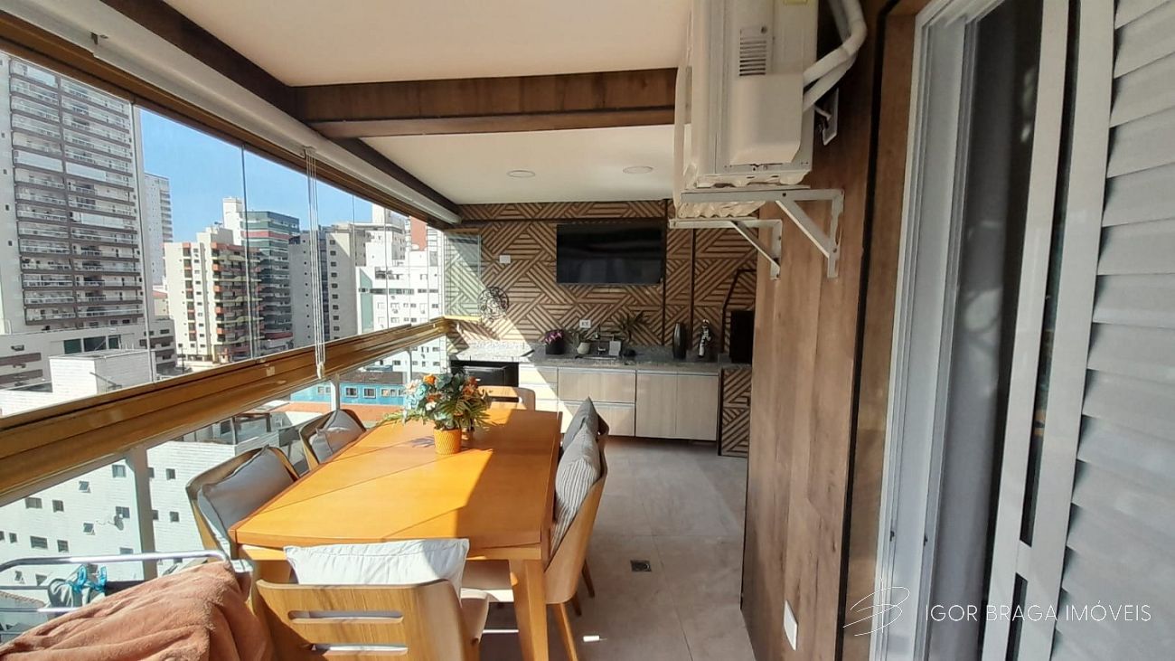 BELÍSSIMO APARTAMENTO, AMPLO, ACABAMENTO FINO E LAZER COMPLETO