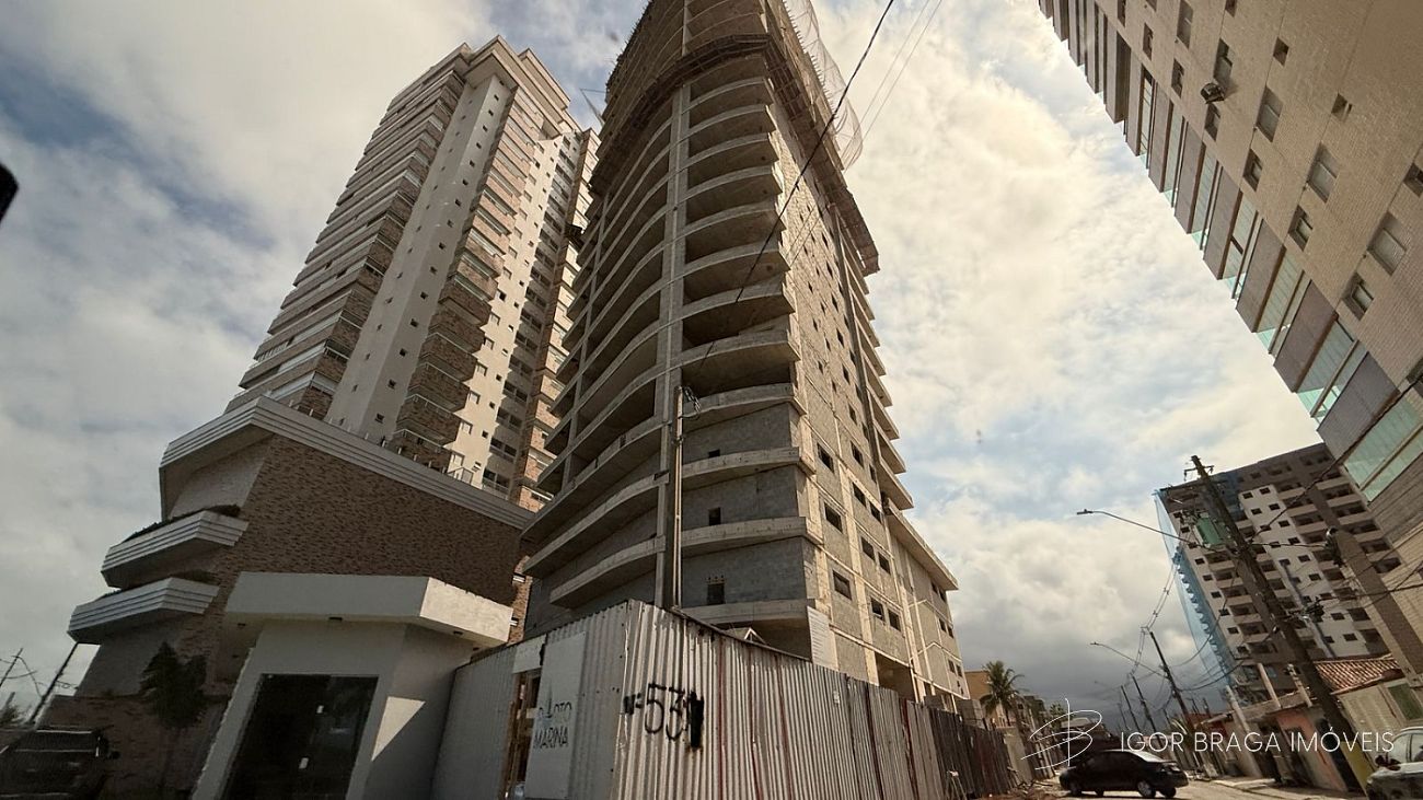 BELISSÍMO APARTAMENTO, À 10M DO MAR E LAZER COMPLETO