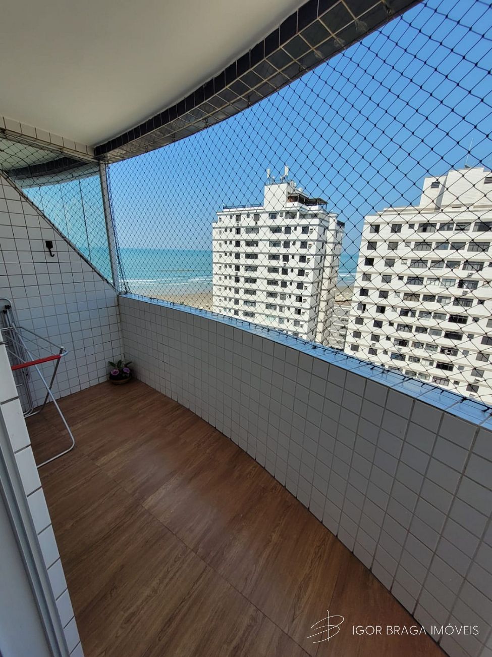 BELÍSSIMO APARTAMENTO DUPLEX, FINO ACABAMENTO E LAZER COMPLETO