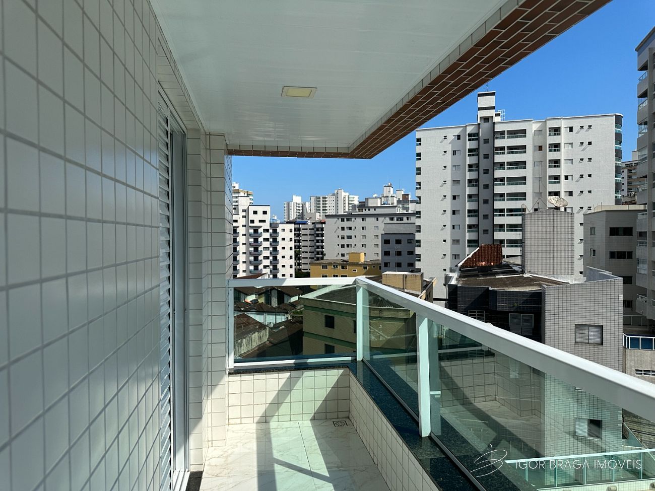 BELÌSSIMO APARTAMENTO, ACABAMENTO FINO E LAZER COMPLETO