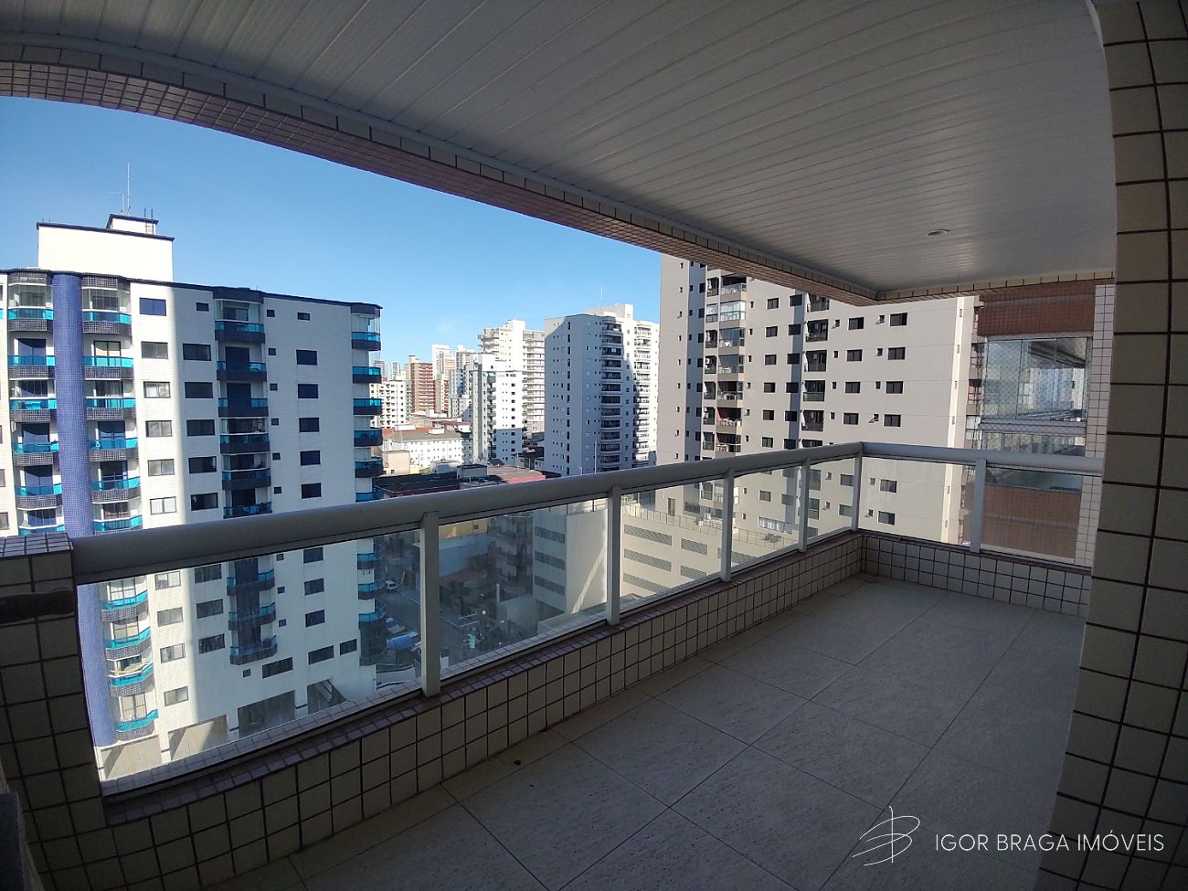 BELÍSSIMO APARTAMENTO, ACABAMENTO FINO E LAZER COMPLETO