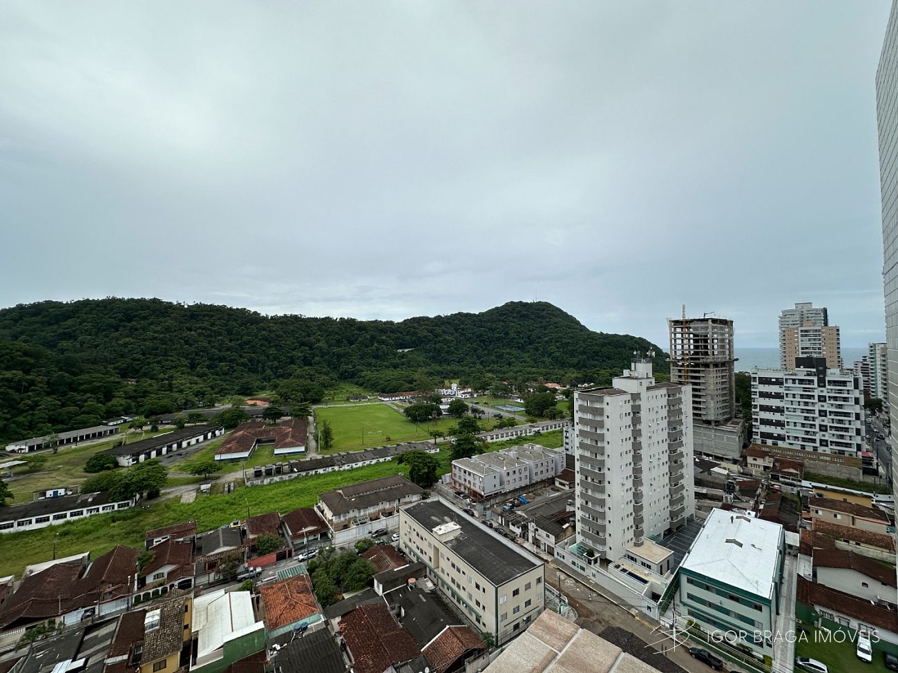 EXCELENTE APARTAMENTO, ACABAMENTO FINO E LAZER COMPLETO