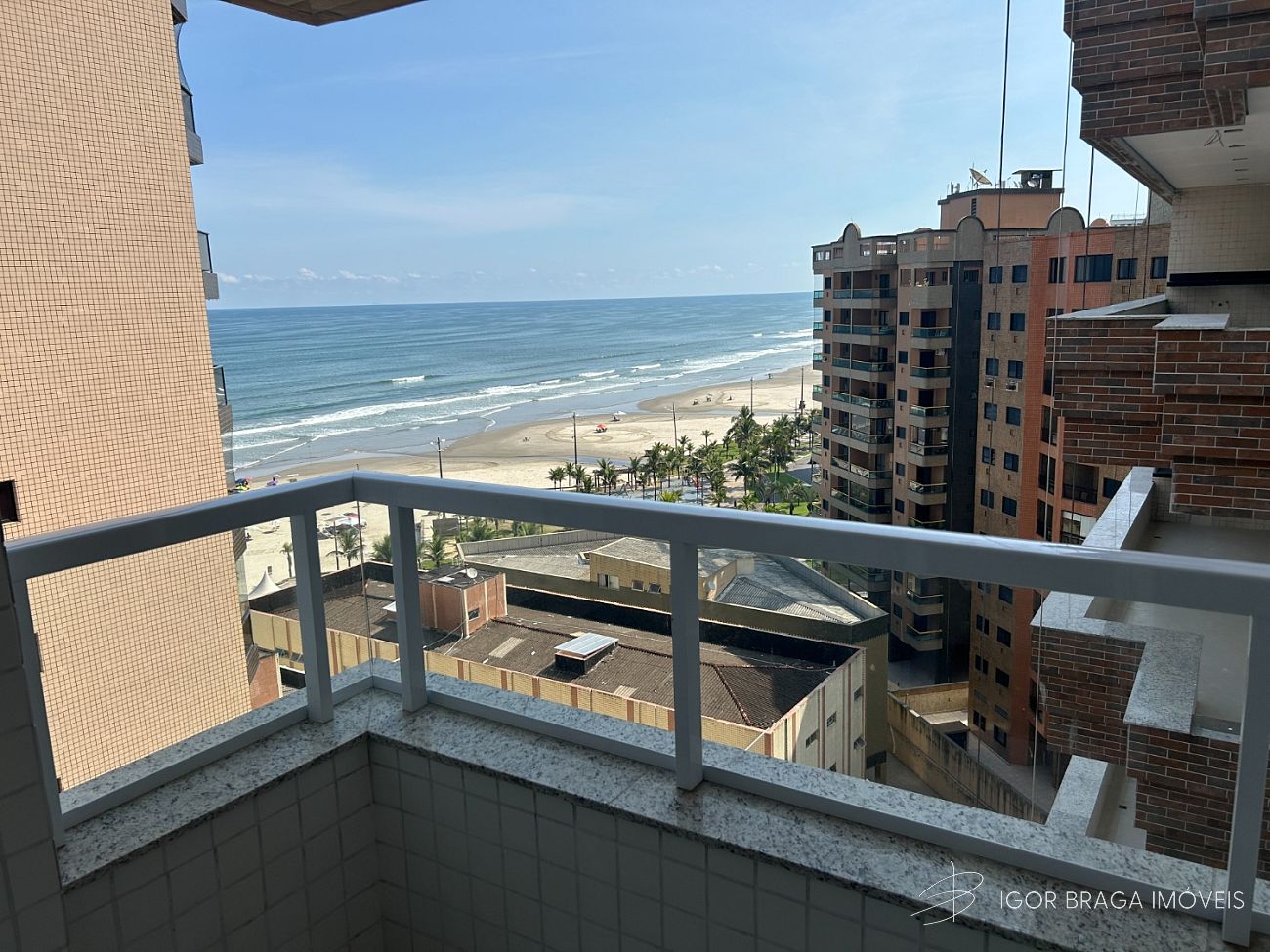 EXCELENTE APARTAMENTO,  ACABAMENTO FINO E LAZER COMPLETO