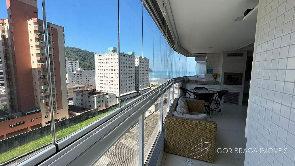 BELÍSSIMO APARTAMENTO AMPLO, ACABAMENTO FINO E LAZER COMPLETO