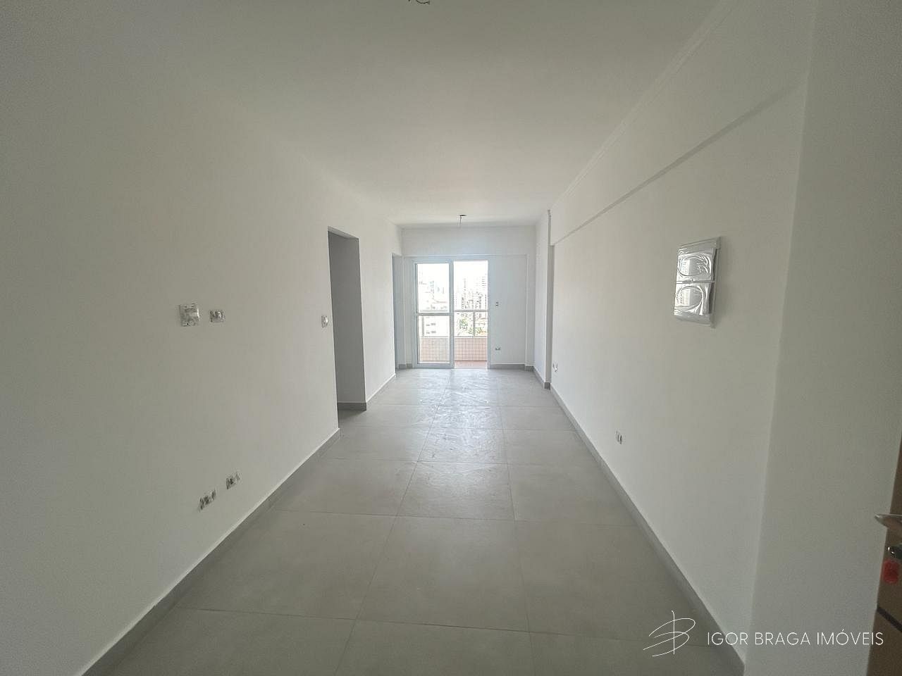 BELÍSSIMO APARTAMENTO NOVO, A 200M DO MAR E LAZER COMPLETO