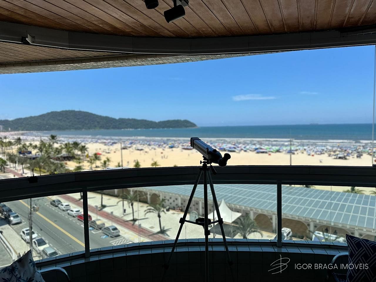 BELÍSSIMO APARTAMENTO, AMPLO, ACABAMENTO FINO E LAZER COMPLETO