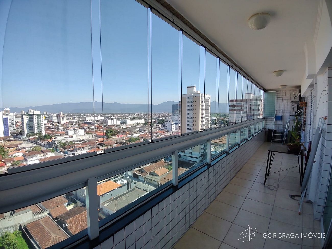 BELÍSSIMO APARTAMENTO, FINO ACABAMENTO E LAZER COMPLETO