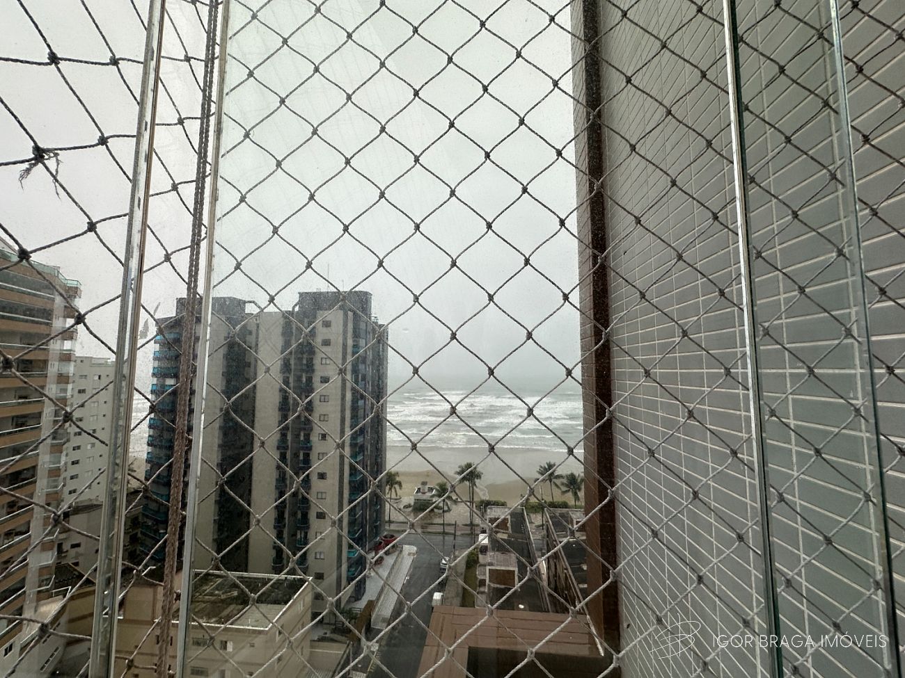 BELÍSSIMO APARTAMENTO COM ACABAMENTO FINO E LAZER COMPLETO