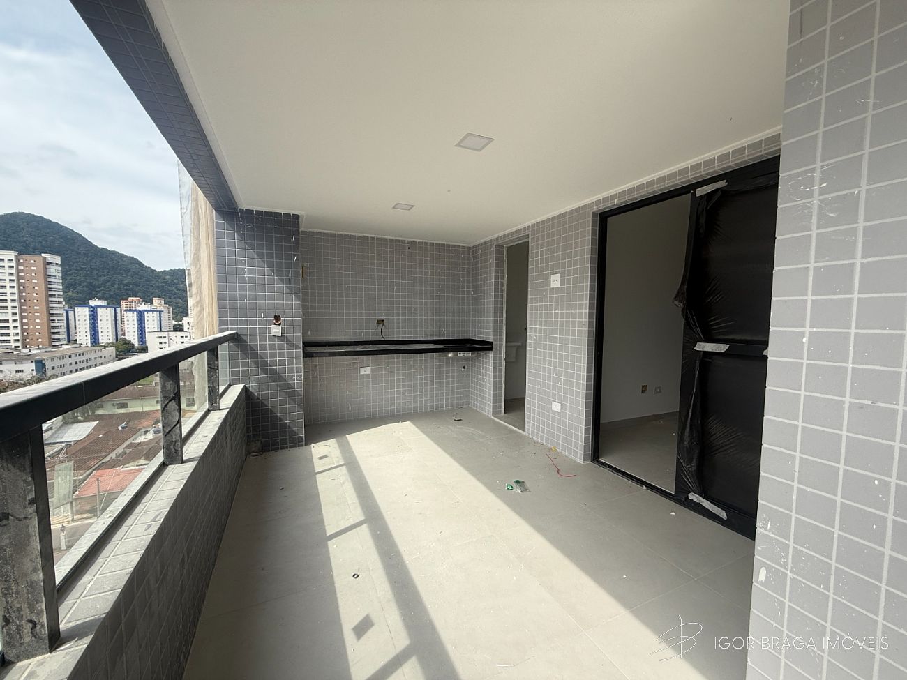 APARTAMENTO EM CONSTRUÇÃO, AMPLO E  LAZER COMPLETO