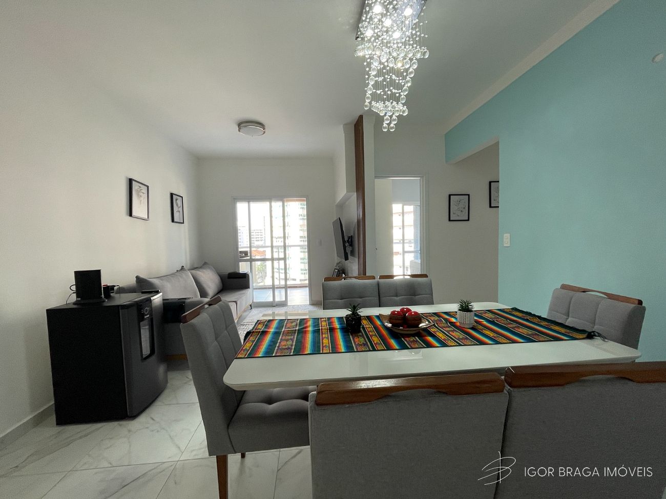 BELÍSSIMO APARTAMENTO COM VISTA MAR, ACABAMENTO FINO E LAZER COMPLETO