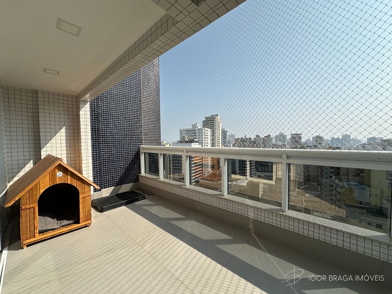 BELÍSSIMO APARTAMENTO DUPLEX, FINO ACABAMENTO E LAZER COMPLETO